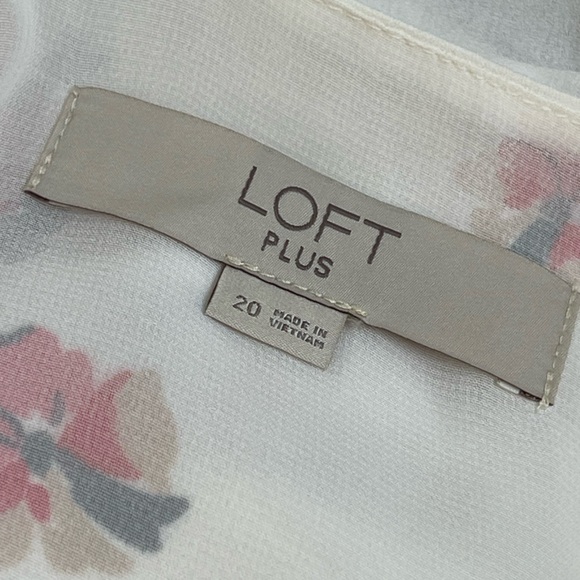 Loft Plus Flowy Blouse Size 20 - Picture 5 of 5